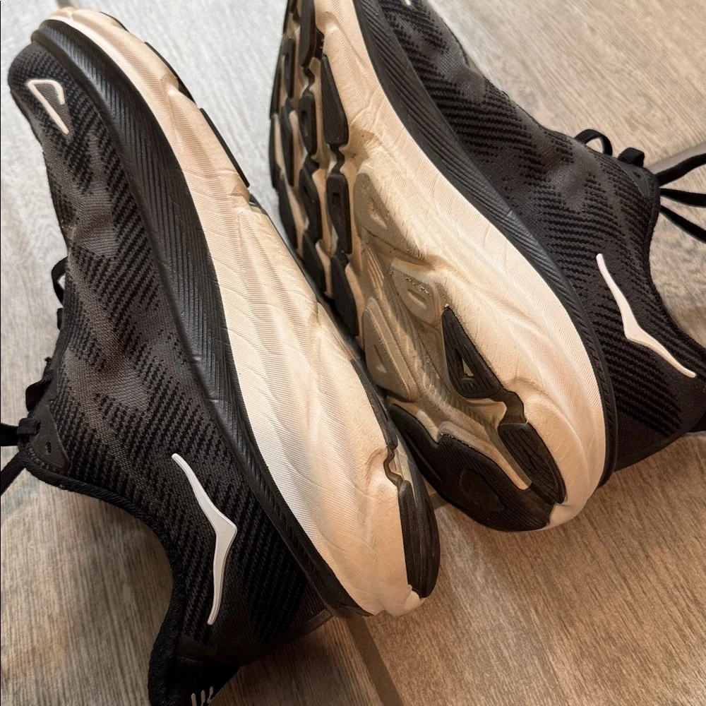 Hoka Clifton 9 Black and White Running Shoes - Picture 15 of 16